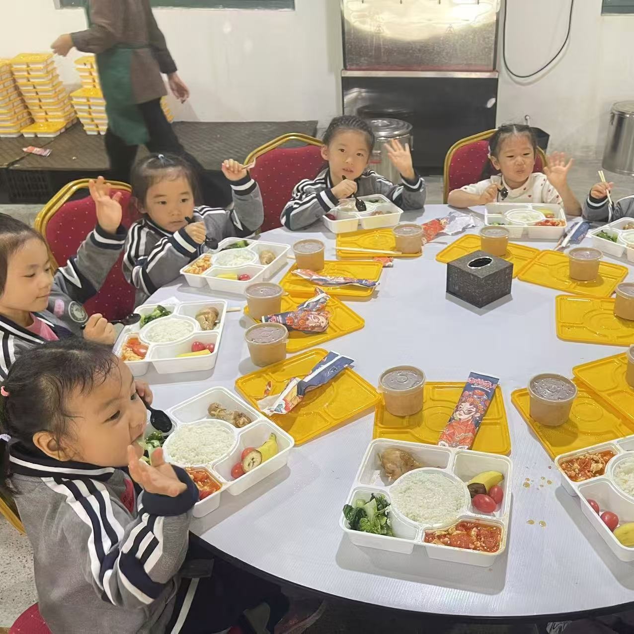 郑州快餐 - 郑州海燕餐饮管理有限公司